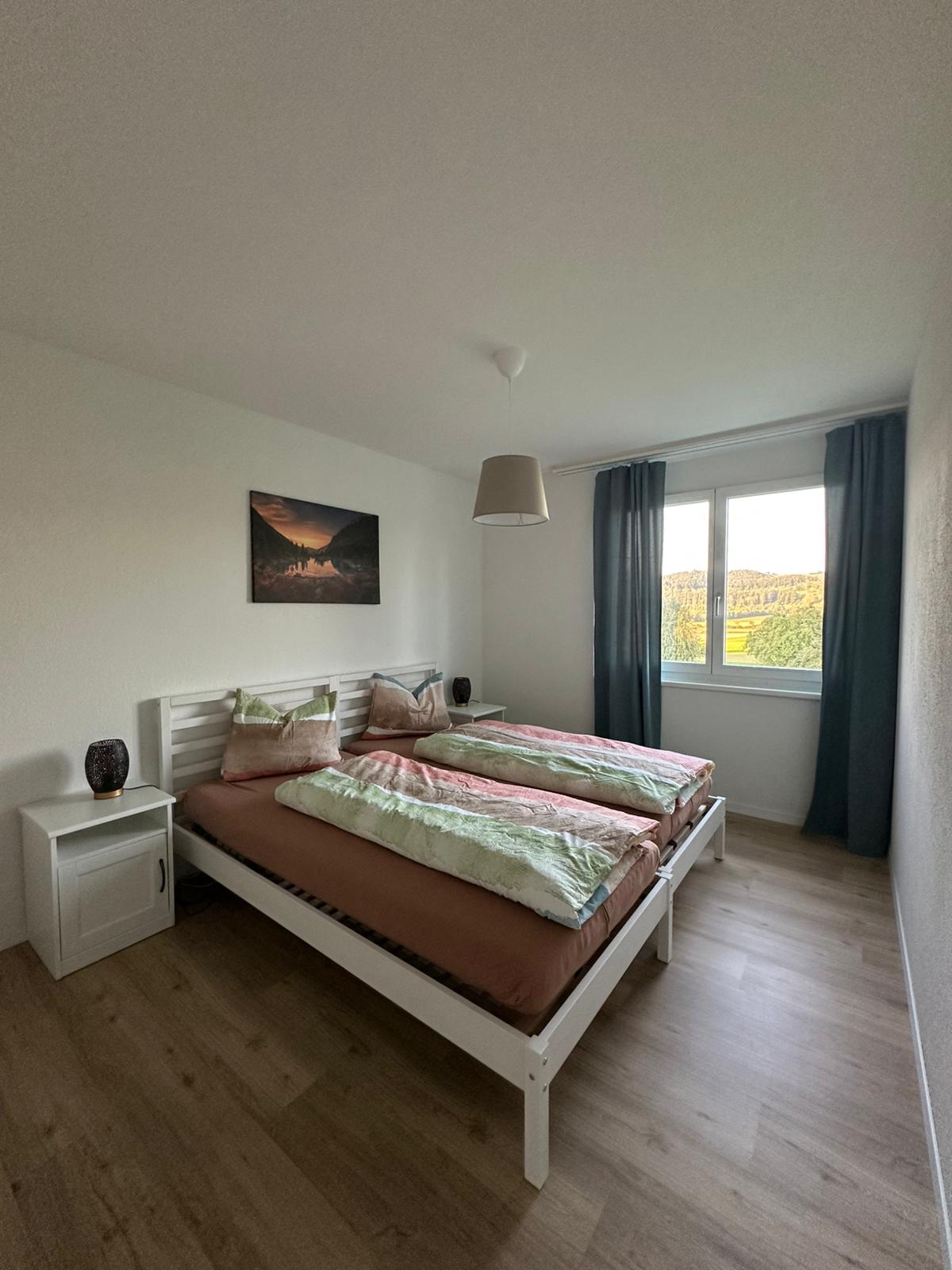 Schlafzimmer 1